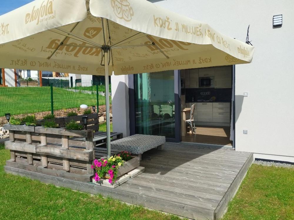Apartman Dasa Frymburk nad Vltavou Exterior foto
