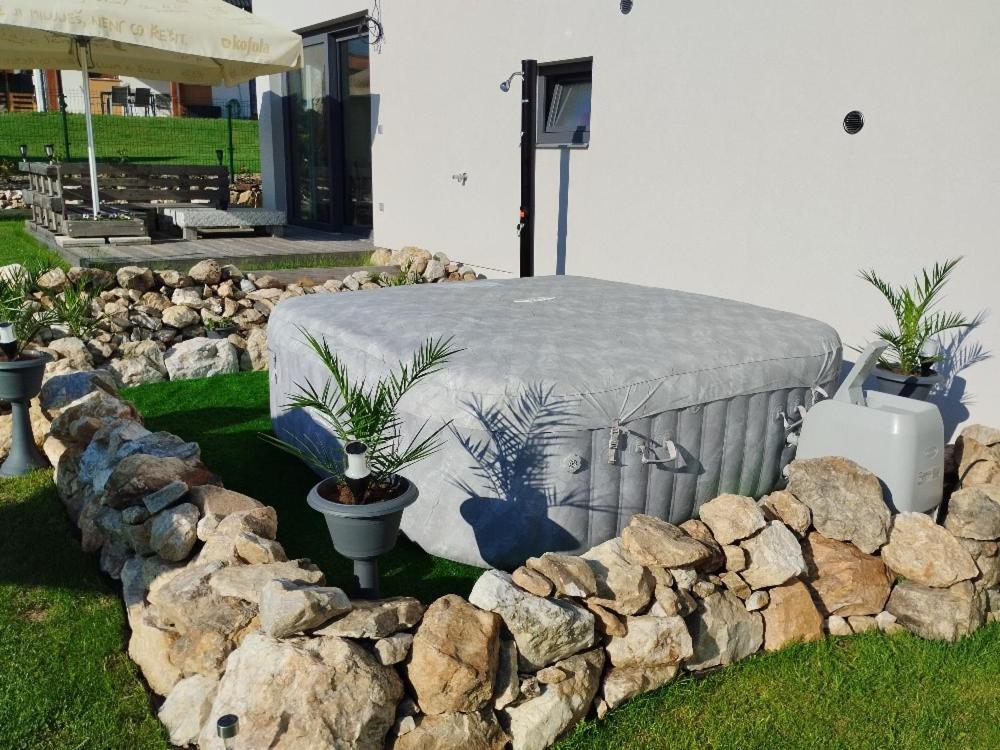 Apartman Dasa Frymburk nad Vltavou Exterior foto